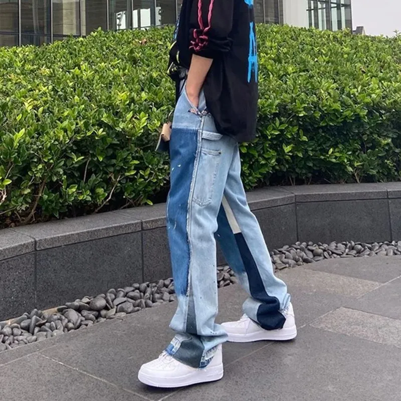 -Size upper body P250#G94 GALLERY DEPT. Spliced ​​patchwork splash-ink denim bell-bottoms, washed and distressed spliced ​​jeans. During the process, the owner of the denim washing plant helped introduce a boss who once worked at Levi's foundry and then started his own business. This also paved the way for the following styles. Therefore, Levi's remodeled single product for the base plate is really familiar. Whether it is the fabrics supplied or the lathes used in production, there is nothing to choose from. -Color: Blue -Size: S-XXL (corresponding to 28-36)